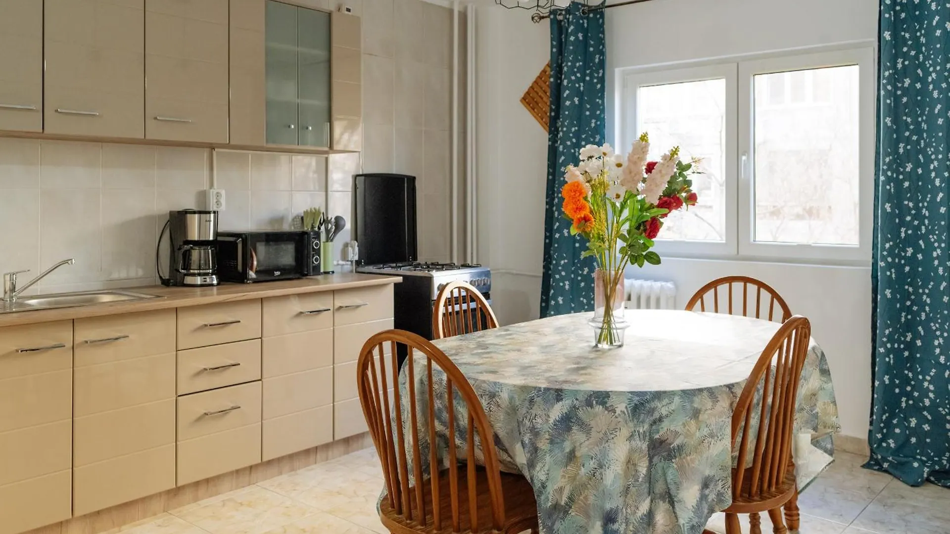 Apartament The Hidden Gem Bukareszt 0*,